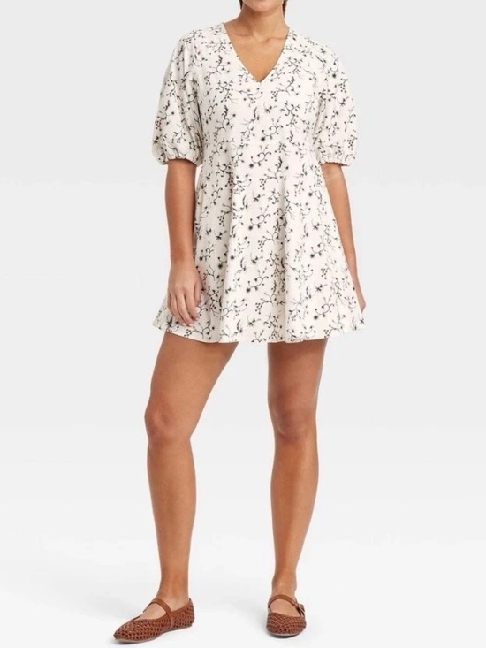Universal Thread Dresses & Skirts - Universal Thread Fit & Flare Short Puff Sleeve Mini Floral Dress Size Small